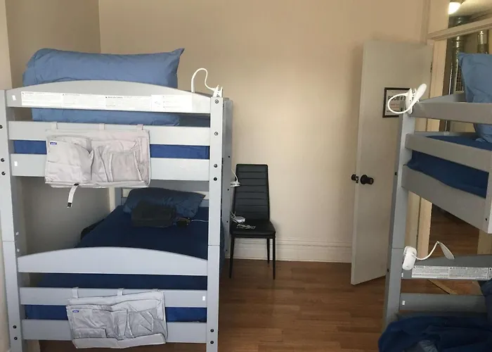 Male One Bunk Historic Pullman $450 Per Month, Free Wifi * Chicago