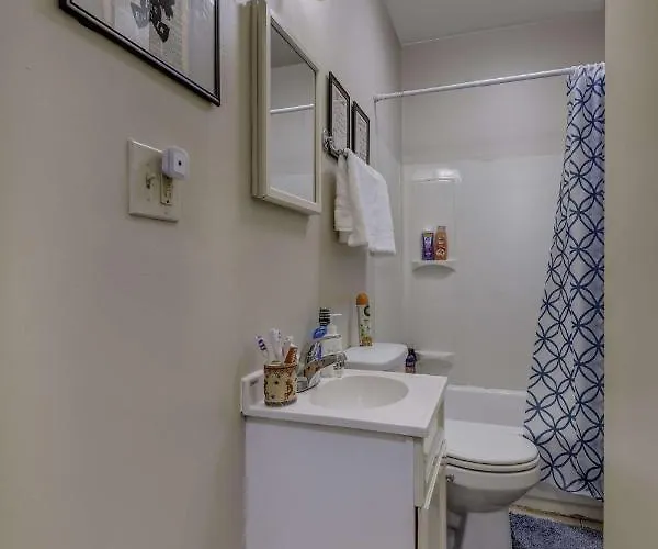 Ostello Male One Bunk Historic Pullman $450 Per Month, Free Wifi Chicago